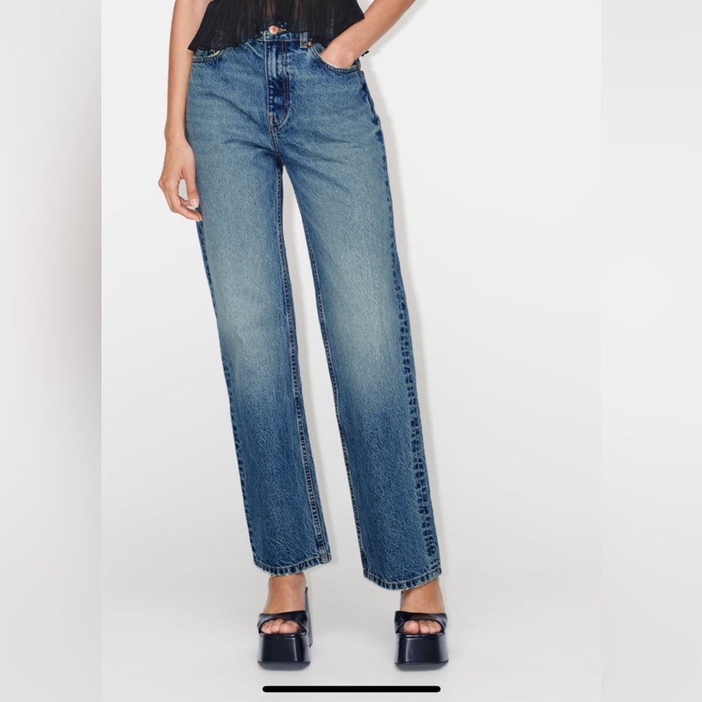 NWT Zara High Rise Straight Cut Jeans